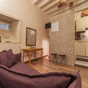 Il Rifugio Di Trastevere , Roma Italia